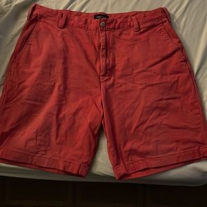 Size 36 salmon deck shorts